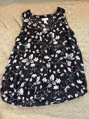 LOFT Black Floral V-Neck Sleeveless Camisole